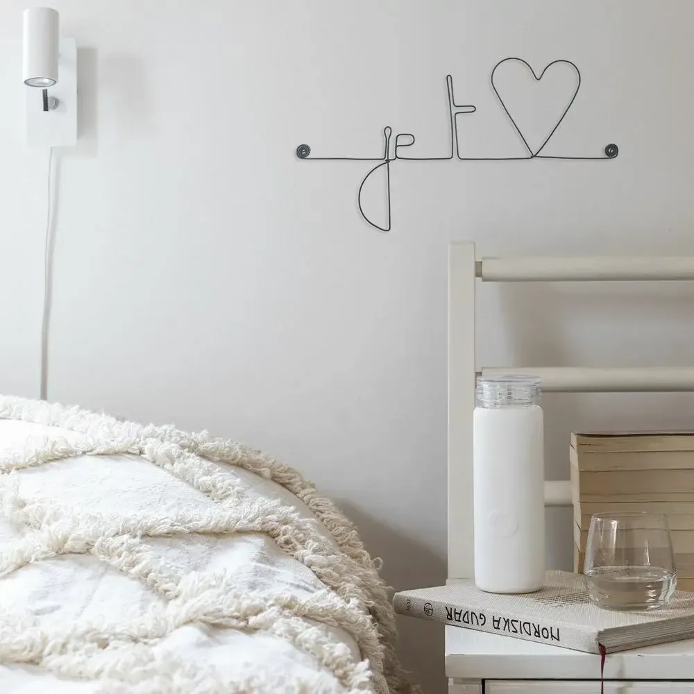 Cadeaux - Décoration Murale en fil de fer - Message d'amour : Je t'aime - BIJOUX DE MUR