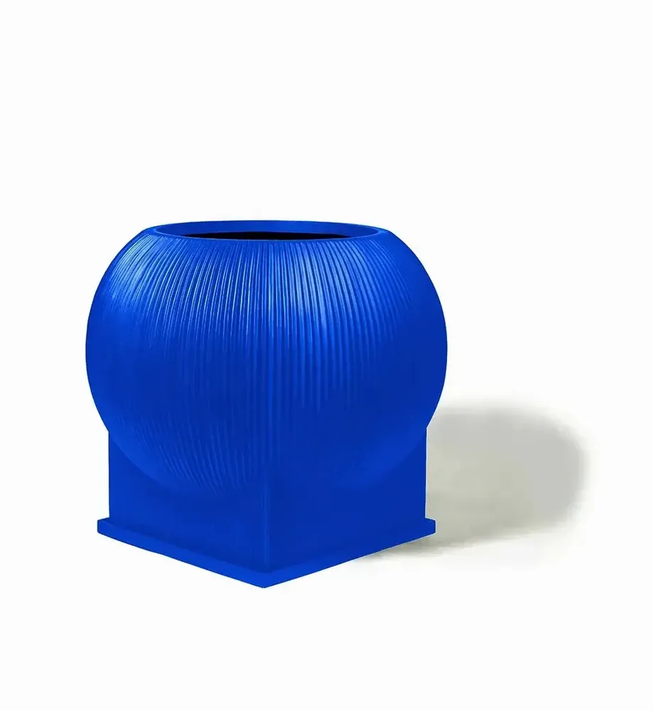 Garden accessories - Oversized Flat Blob Fiberglass Planter 'Black' by Tuleste Factory - TULESTE FACTORY