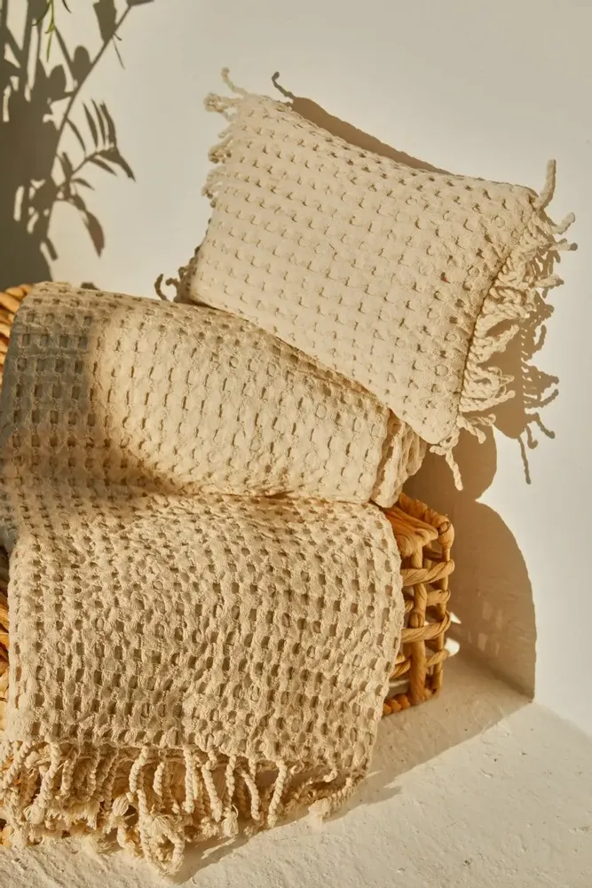 Prêt-à-porter - ENVELOPPEMENT DE PLAGE ET SERVIETTES. - CALMA HOUSE