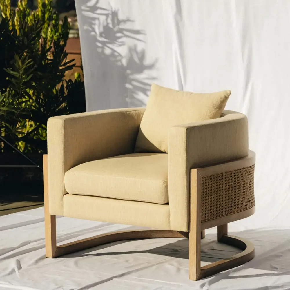 Lounge chairs for hospitalities & contracts - Julius Caned Armchair in Natural Oak Structure - DUISTT