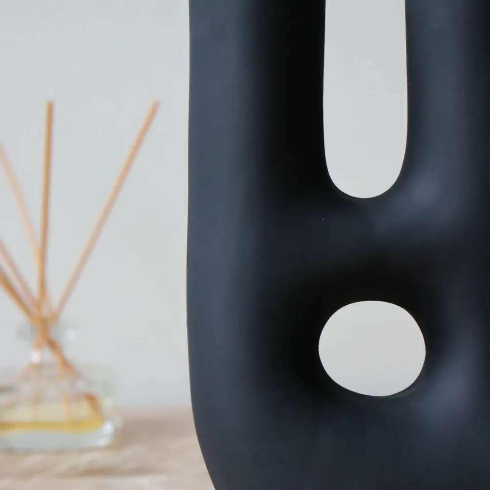 Vases - Walili Vase - Matt Black - MAISON MARMOL