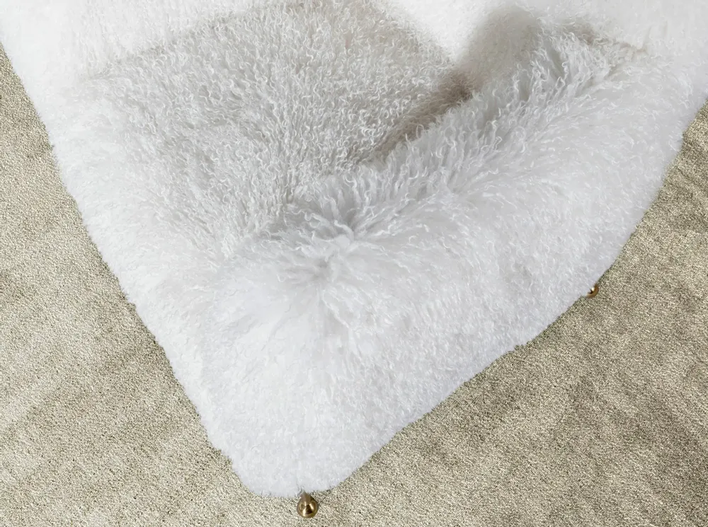 Fauteuils - Fauteuil en tissu blanc à poils longs - ANGEL CERDÁ