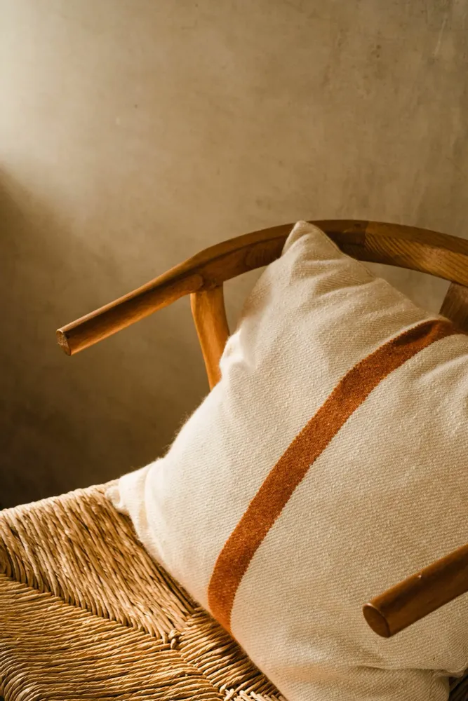 Cushions - TSUM SILK BLEND - HIMALAYAN HERMITAGE