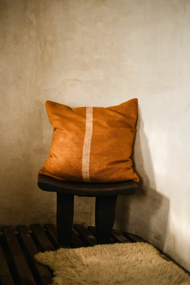 Cushions - MANASLU SILK BLEND - HIMALAYAN HERMITAGE