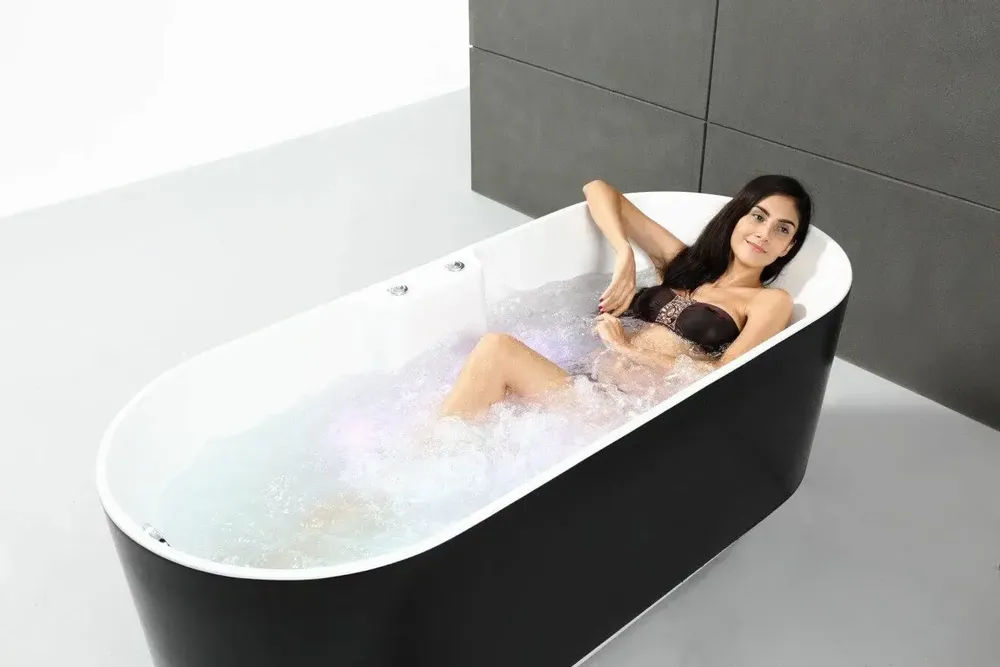 Bathtubs - UKIO WHITE Whirlpool Bathtub Bulle L. 175 x W. 75 cm, by SPALINA - SPALINA