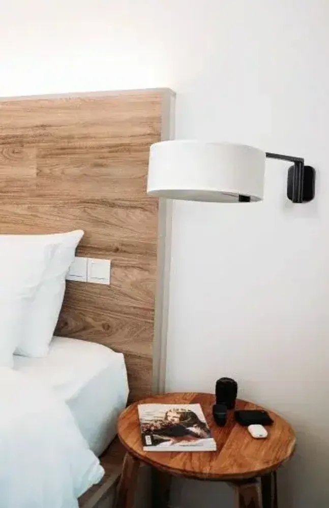 Wall lamps - MATRIX wall lamp in black with white cotton and white shade - LUXCAMBRA