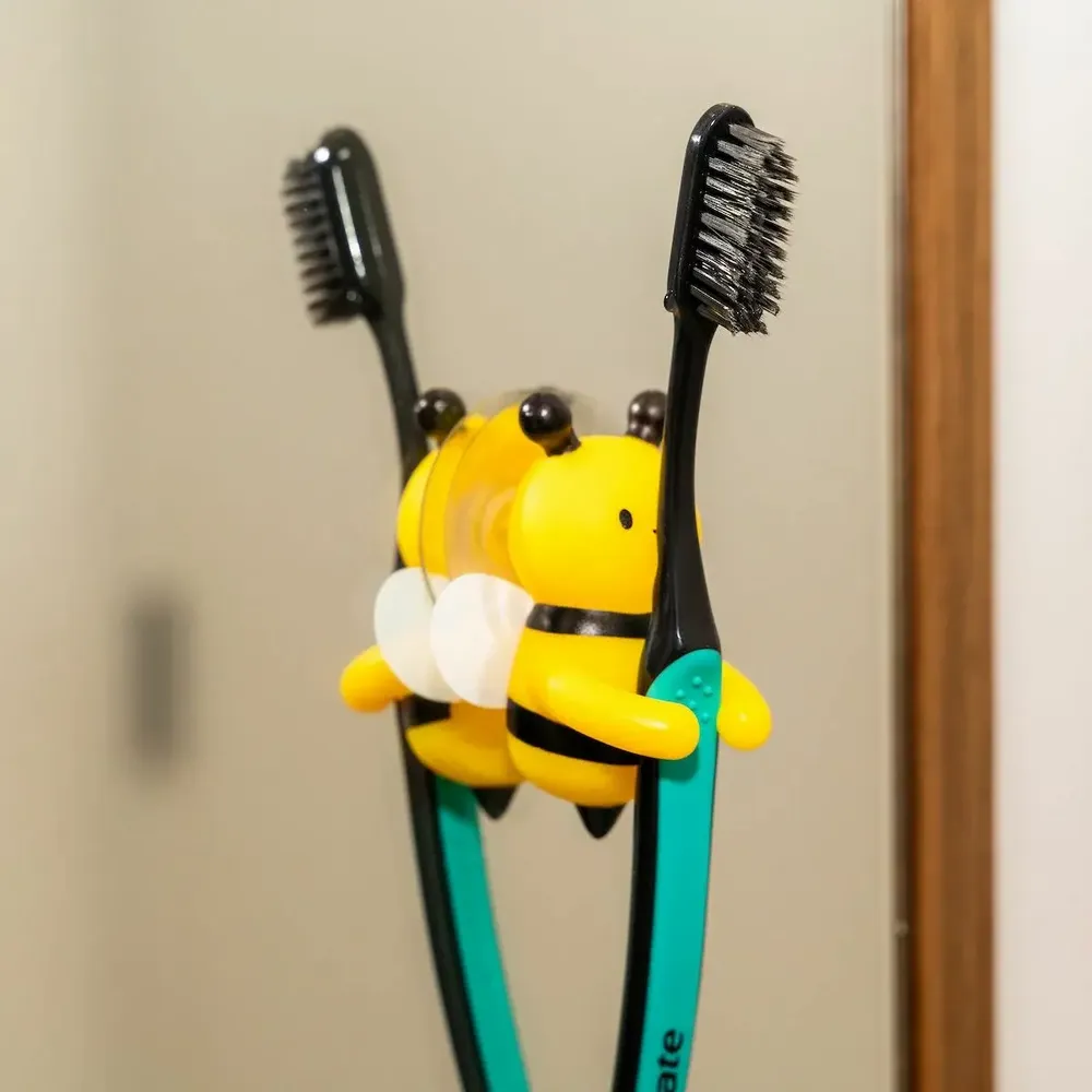 Bath accessories for children - Bumble Bee Toothbrush Holder - KIKKERLAND