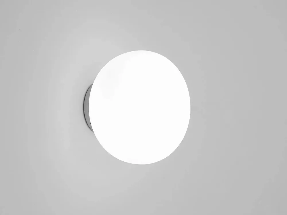 Wall lamps - MOON wall lamp in white or gold - LUXCAMBRA