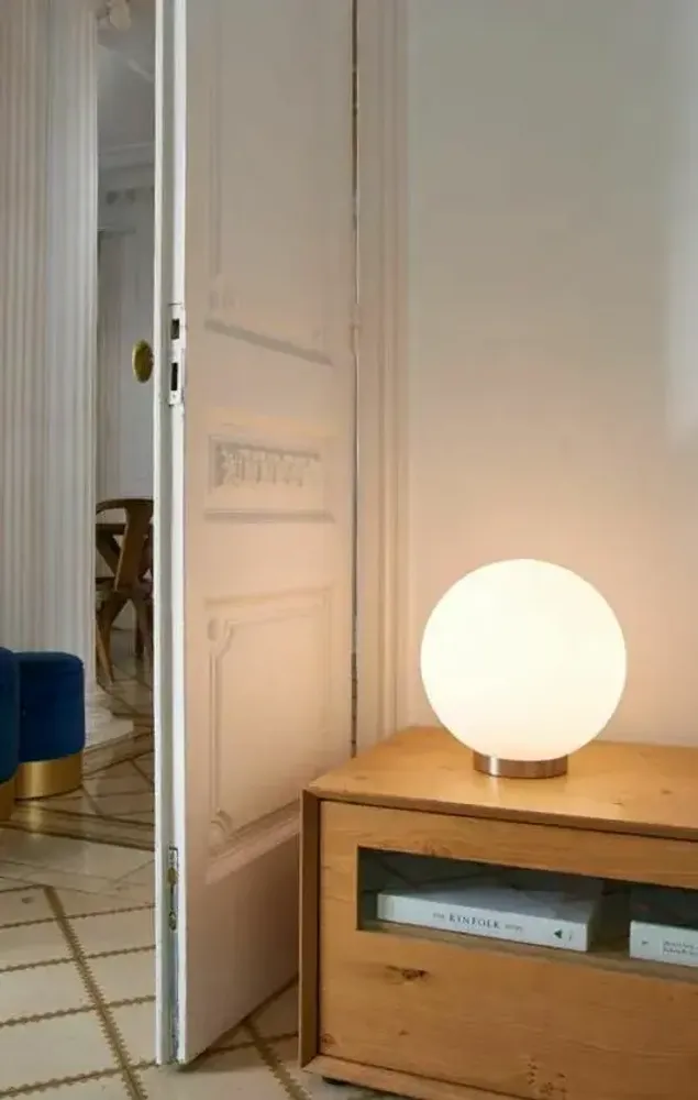 Table lamps - MOON table lamp ø30cm in black or white - LUXCAMBRA