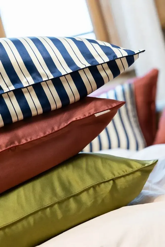 Linge de lit - Taie d'oreiller en Pure Soie de Mûrier - 65x65 / 51x76cm - EMILY'S PILLOW