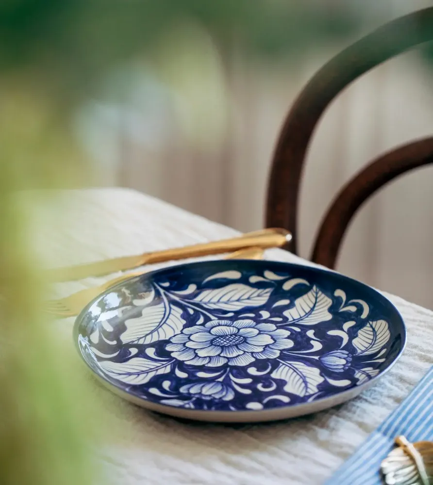 Assiettes de réception - Assiette Peinte à la Main Gardenia - RUMA HOME