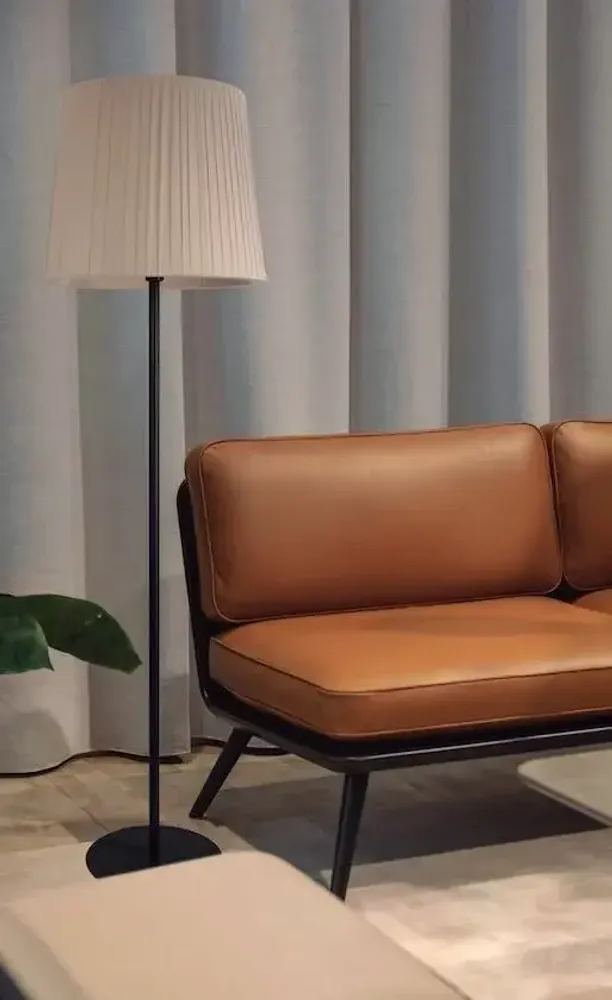 Floor lamps - TOSCANA floor lamp in black with lampshades white, red, beige, black - LUXCAMBRA