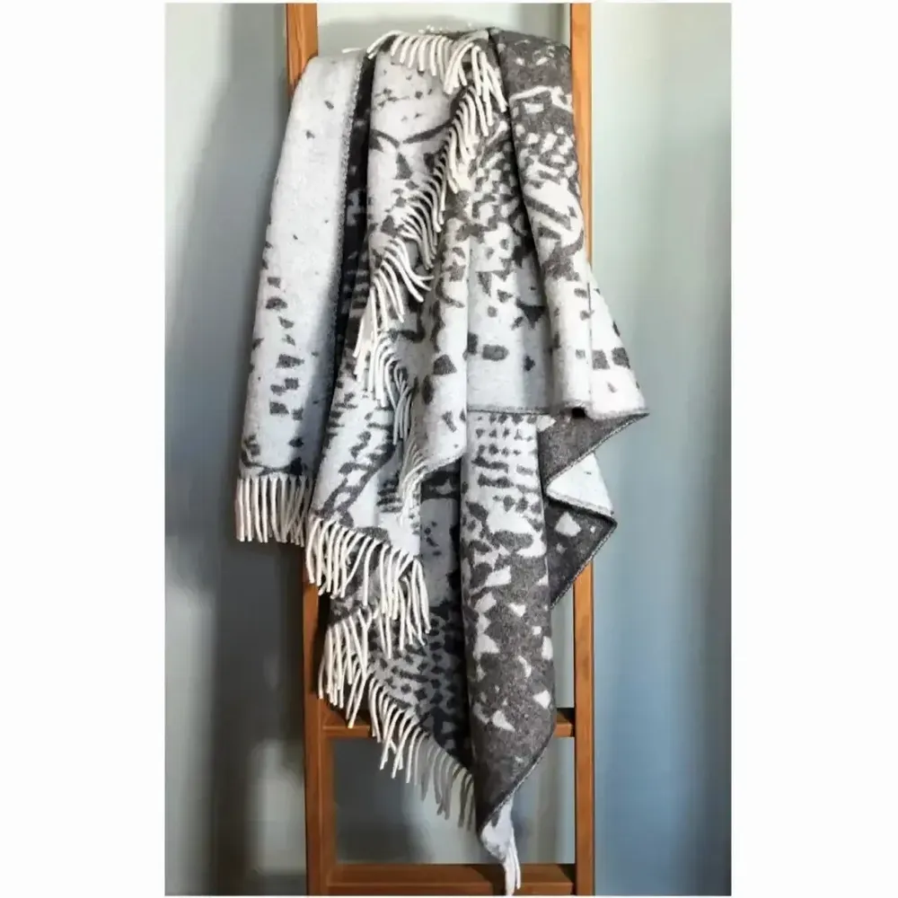 Throw blankets - Jacquard plaid "Snake" Python - WOOL ONLY BY JOWOLLINA