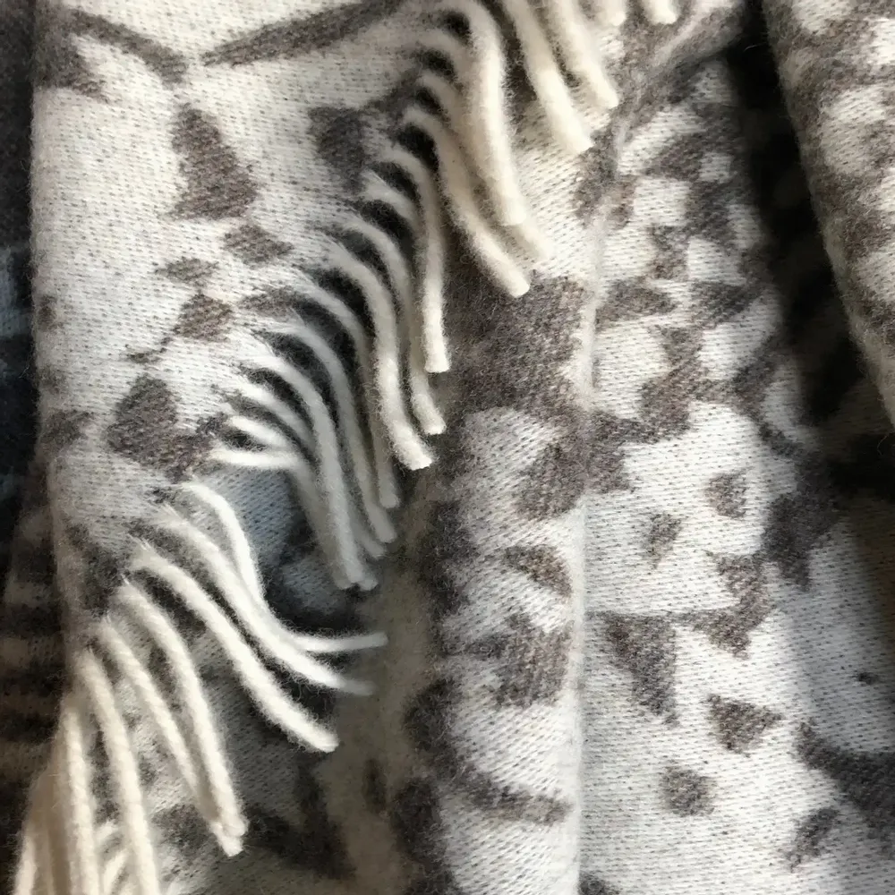 Throw blankets - Jacquard plaid "Snake" Python - WOOL ONLY BY JOWOLLINA
