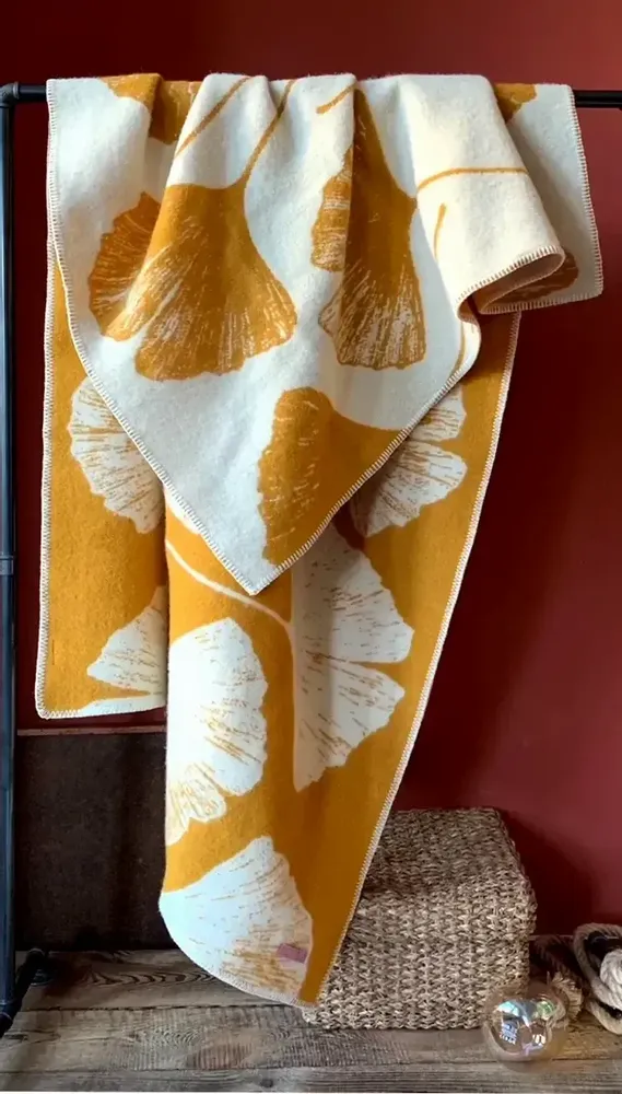 Plaids - Plaid couverture en laine, Ginkgo Ocre - WOOL ONLY BY JOWOLLINA
