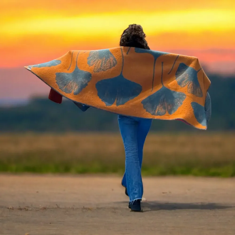 Plaids - Plaid couverture en laine, Ginkgo Gingembre Pétrole - WOOL ONLY BY JOWOLLINA