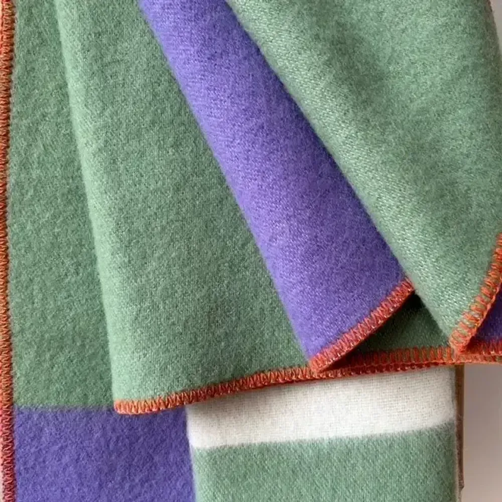 Plaids - Plaid couverture en laine, Carré Tricolore Lilas Vert - WOOL ONLY BY JOWOLLINA