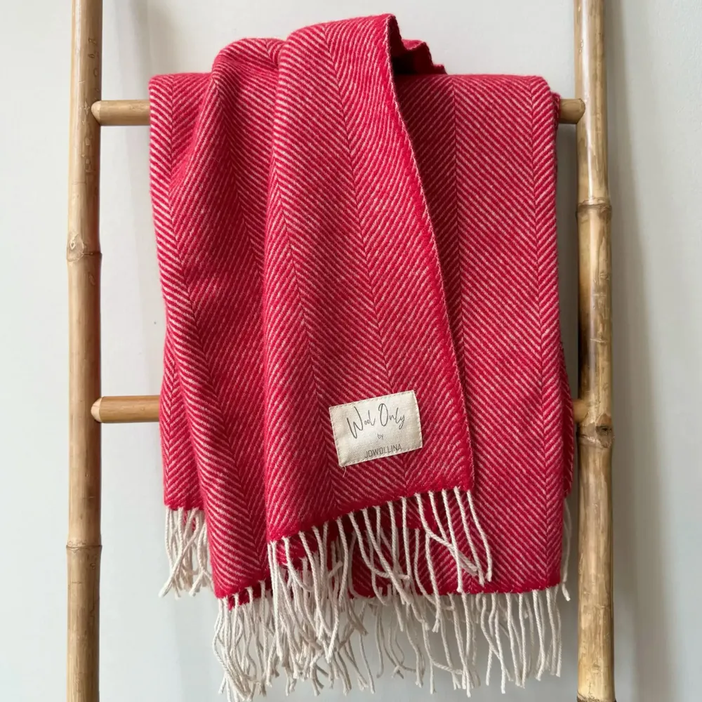 Plaids - Plaid couverture en laine, Chevrons Rouge Naturel - WOOL ONLY BY JOWOLLINA
