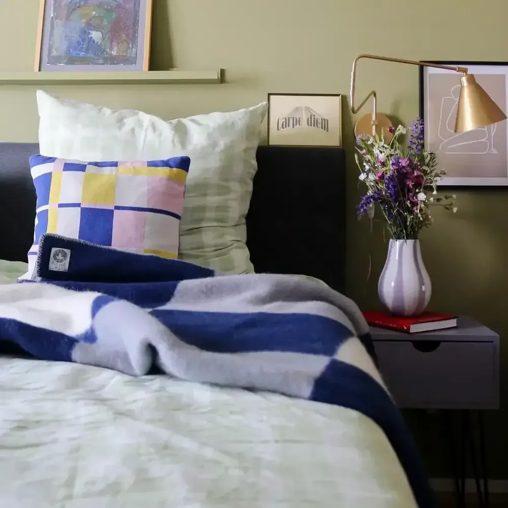 Plaids - Plaid couverture en laine, Tricolor Square Solid Blue - WOOL ONLY BY JOWOLLINA