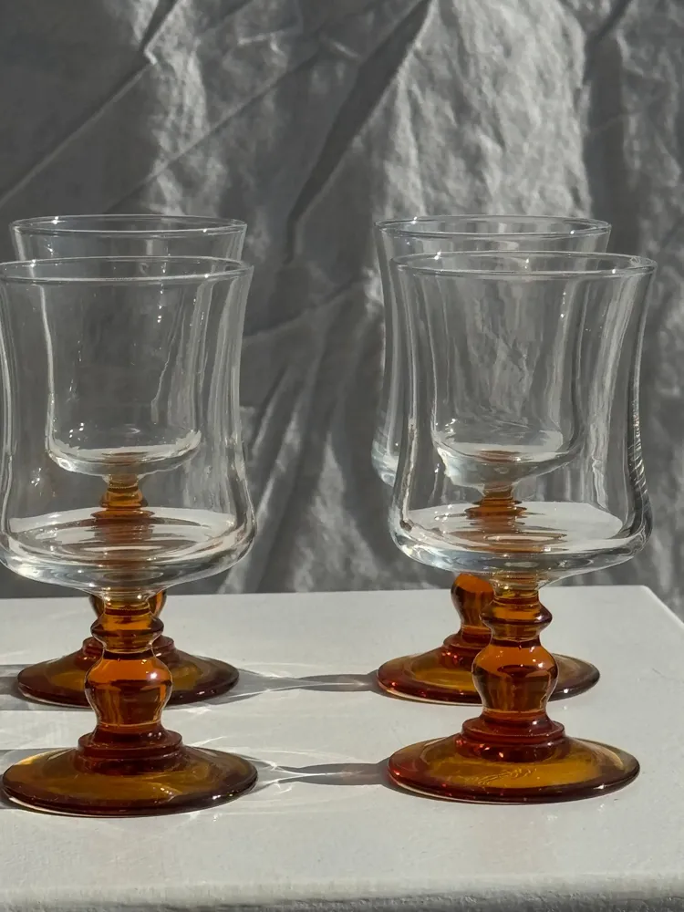 Carafes - 6 dark yellow stemmed water glasses - OFFICE OBJETS