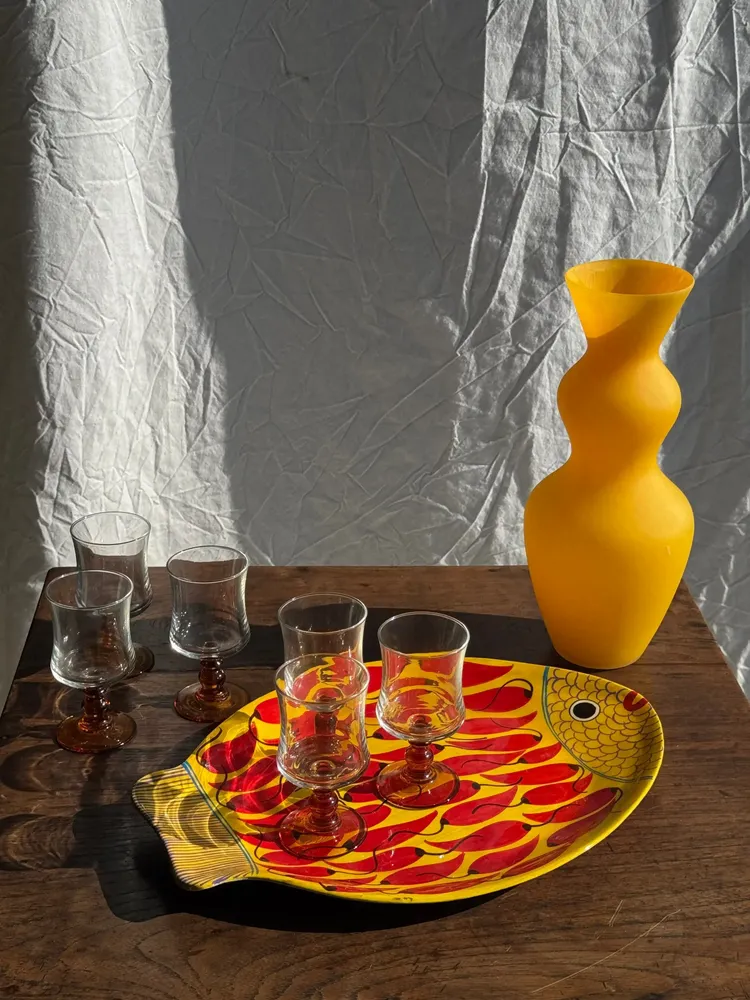 Carafes - 6 dark yellow stemmed water glasses - OFFICE OBJETS