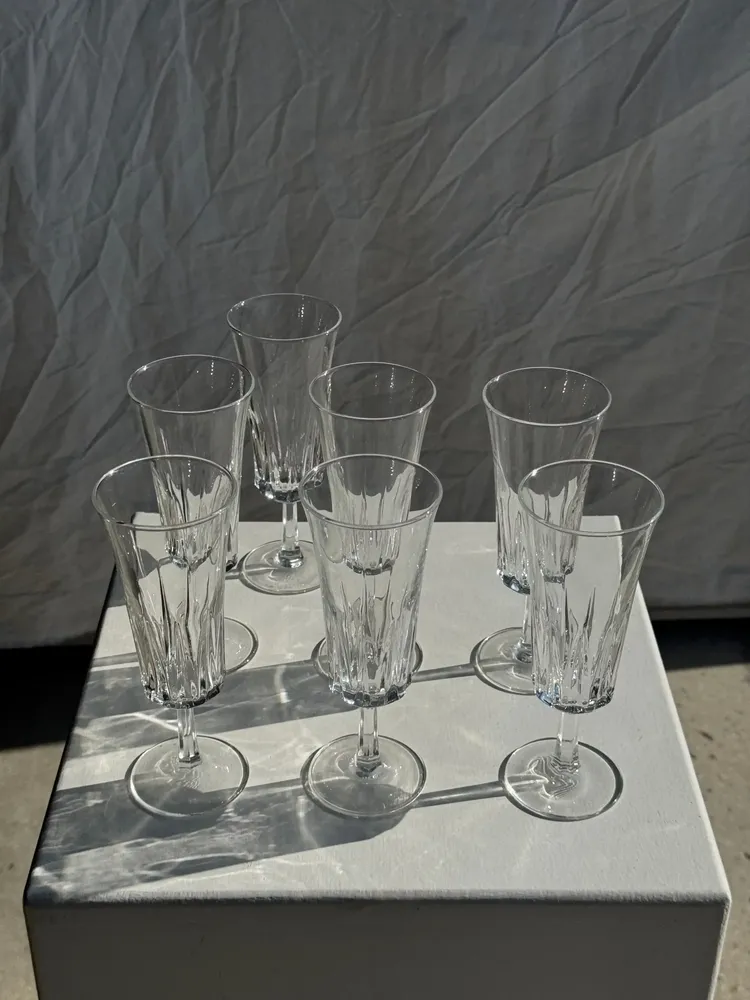 Verres à pied - 7 flûtes à champagne classiques - OFFICE OBJETS