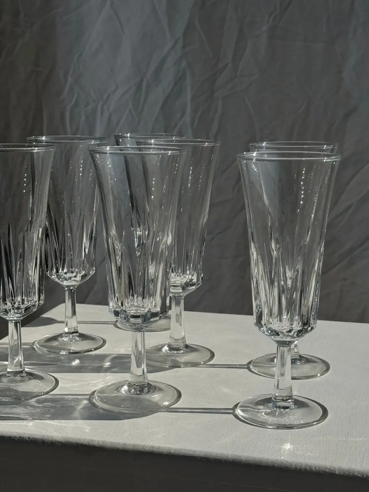 Verres à pied - 7 flûtes à champagne classiques - OFFICE OBJETS