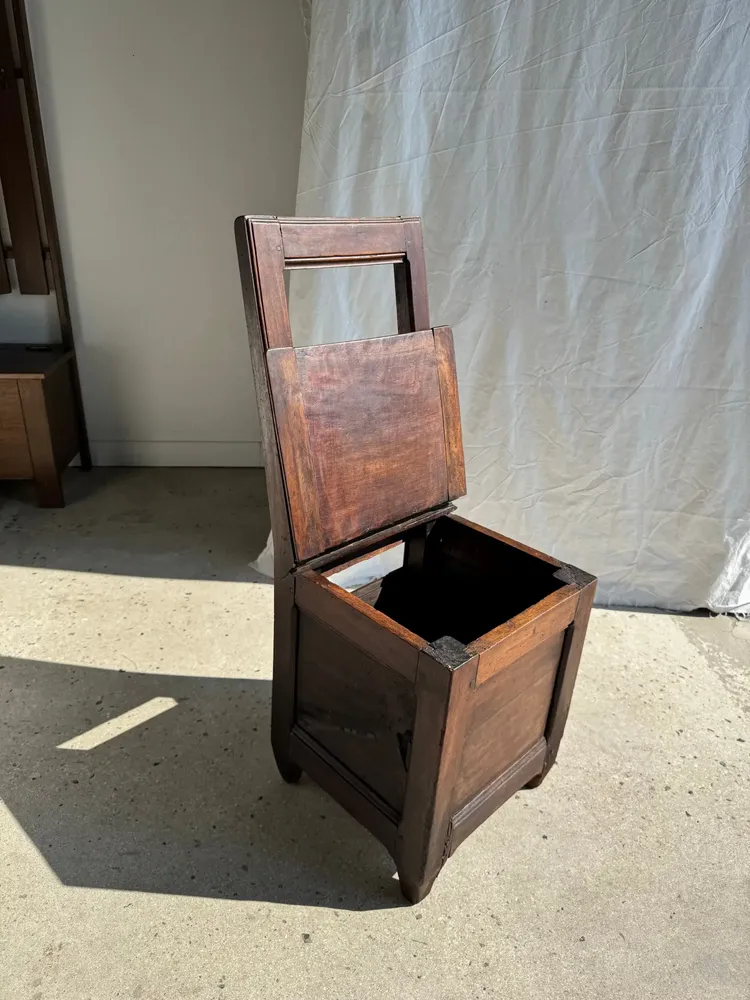 Chaises - Chaise coffre ancienne en chêne - OFFICE OBJETS