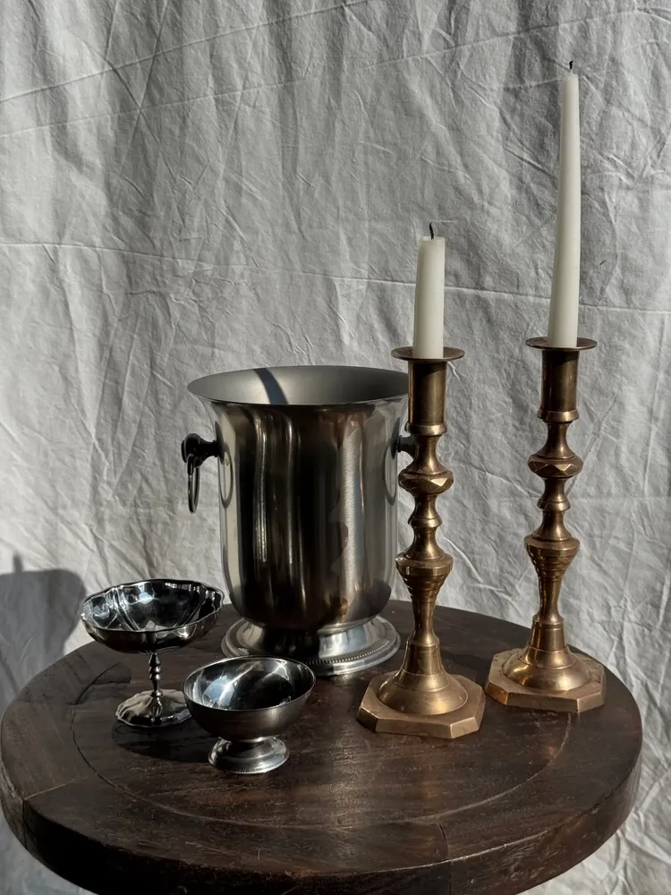 Candlesticks and candle holders - Pair of large golden candlesticks H27.5 - OFFICE OBJETS