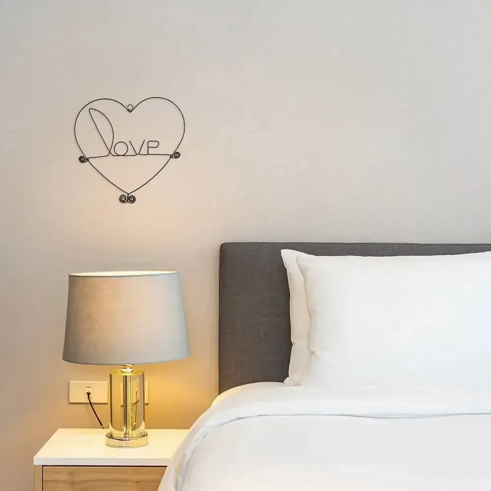 Other wall decoration - Valentine's Day "Love" heart frame - to pin - BIJOUX DE MUR