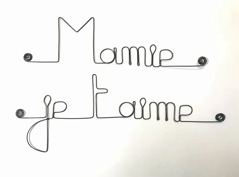 Autres décorations murales - Fête des Grand-Mères " Mamie je t'aime " - en Fil de Fer - BIJOUX DE MUR