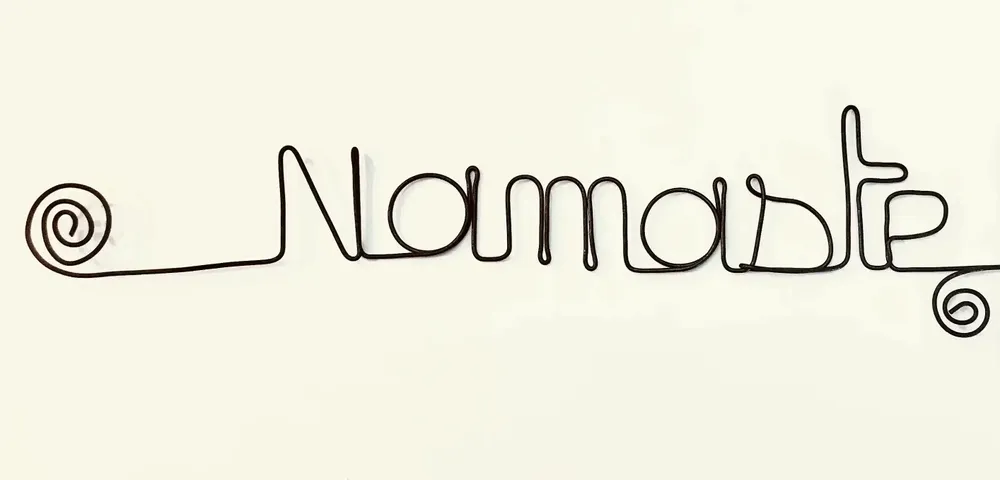 Other wall decoration - Daisy Flower - "Namaste" - Wire Wall Decoration - BIJOUX DE MUR