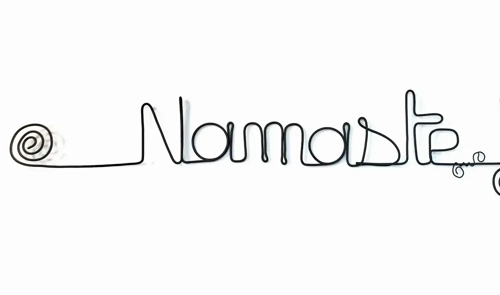 Autres décorations murales - Fleur de Trèfle - "Namaste" - Décoration murale fil de fer - BIJOUX DE MUR