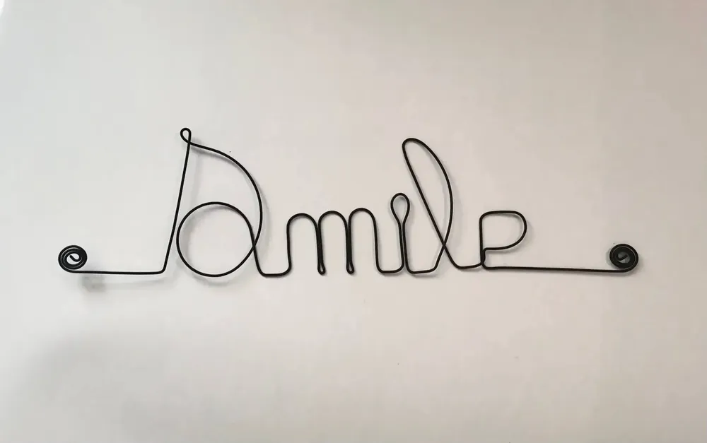 Other wall decoration - Wire word "Smile" - BIJOUX DE MUR