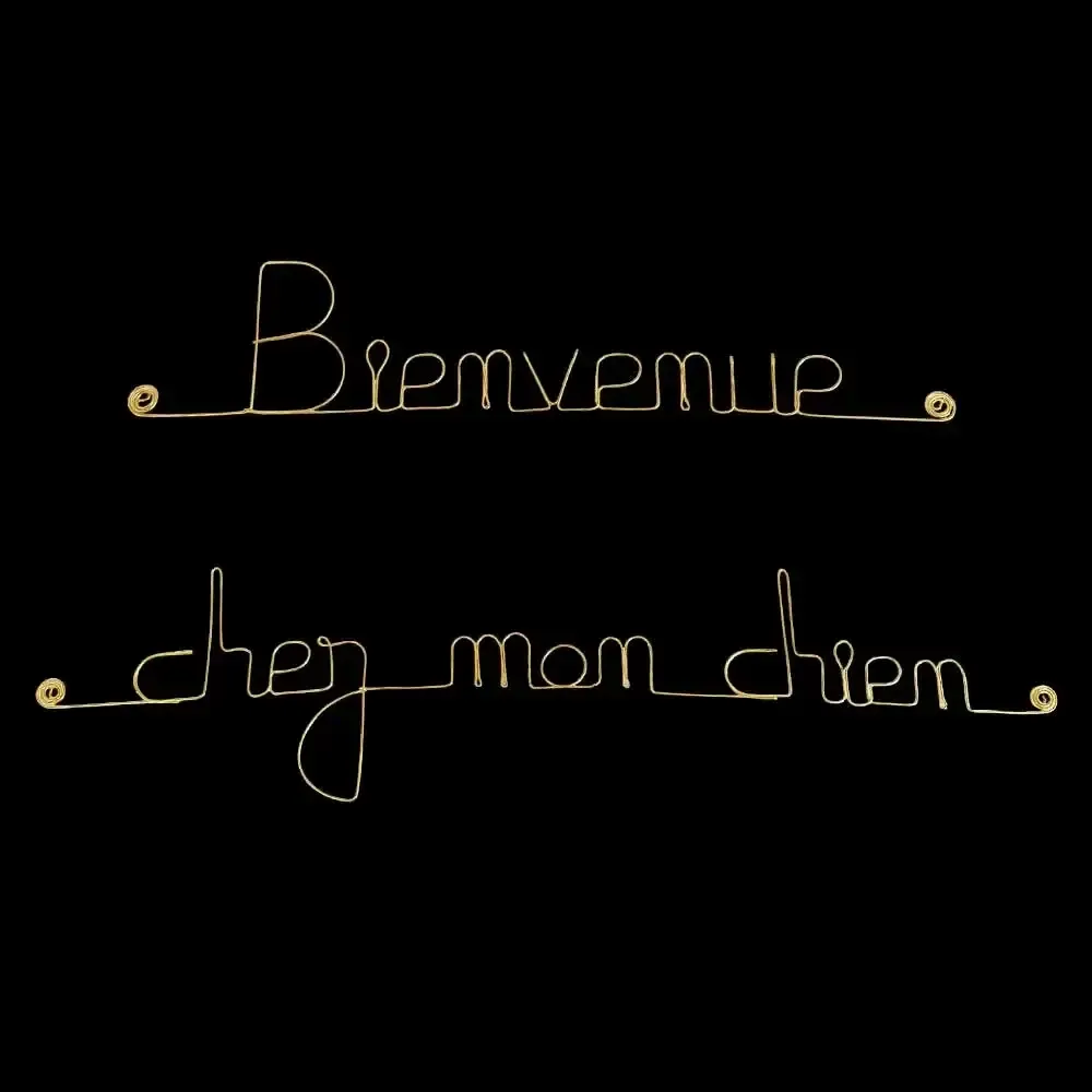 Other wall decoration - Gold-plated brass word "Welcome to my dog's house" - Decoration - BIJOUX DE MUR