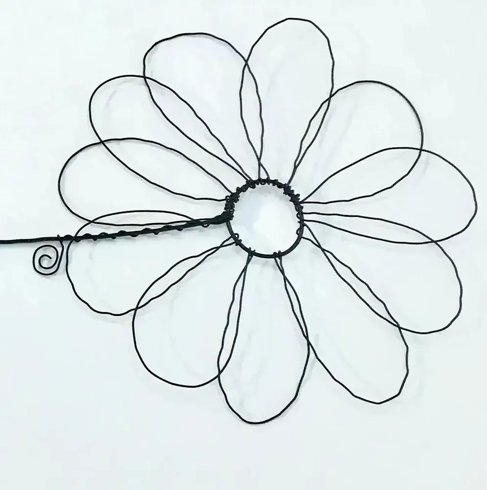 Autres décorations murales - Fleur de Marguerite - "Namaste" - Décoration murale fer - BIJOUX DE MUR