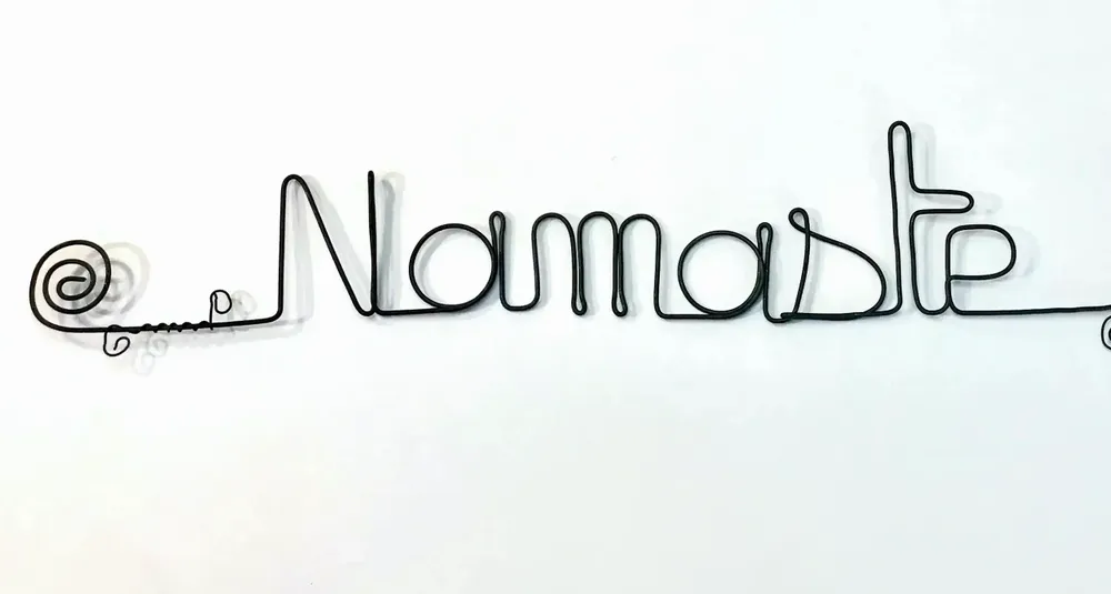 Autres décorations murales - Fleur de Marguerite - "Namaste" - Décoration murale fer - BIJOUX DE MUR