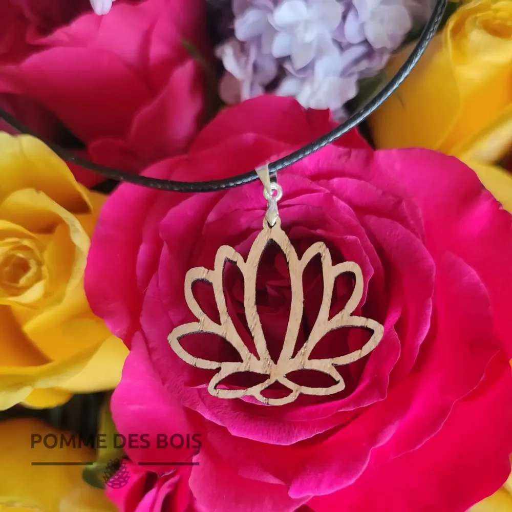 Bijoux - Collier - Fleur de lotus - POMME DES BOIS