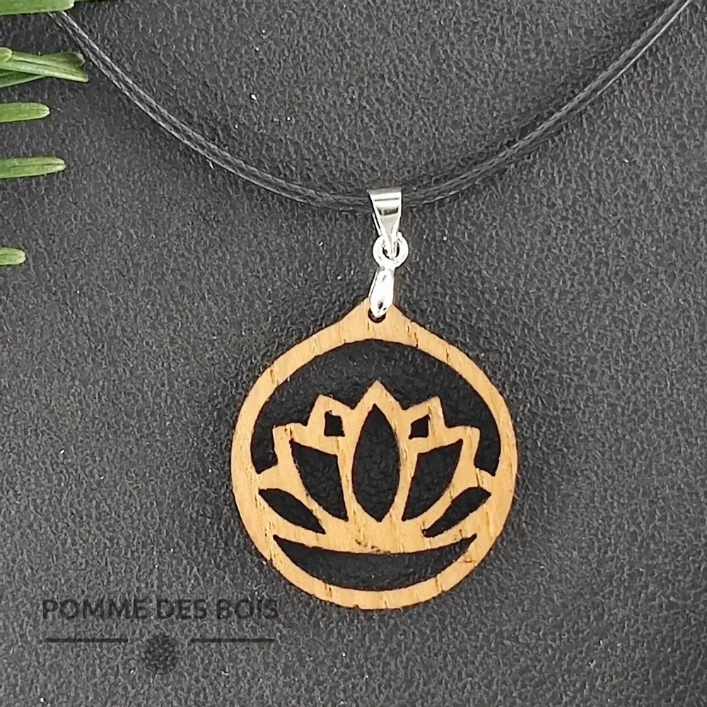 Bijoux - Collier - Lotus - POMME DES BOIS