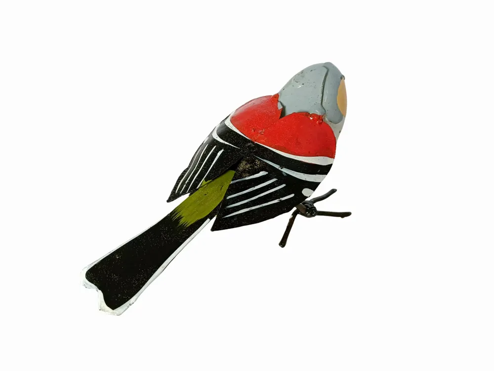 Outdoor decorative accessories - Finch Recycled Metal Sculpture 14x6.5cm - TERRE SAUVAGE