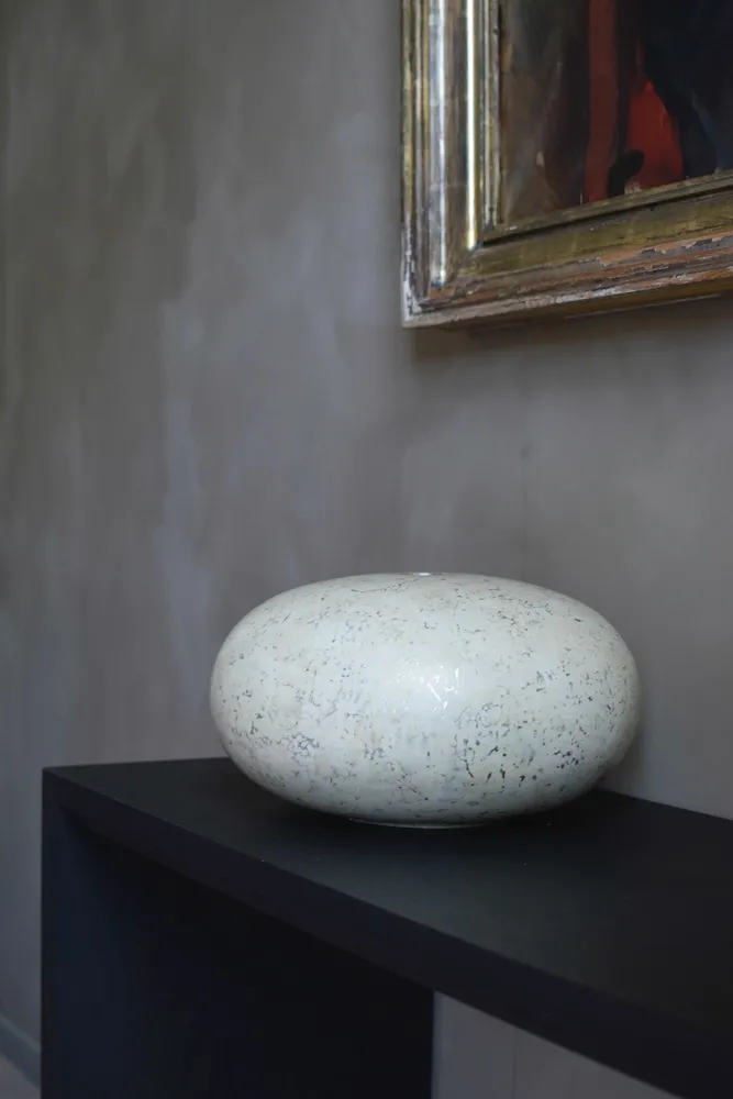 Decorative objects - Sphere Egg Ivory, Handmade Interior Design Vase - DV DESIGN