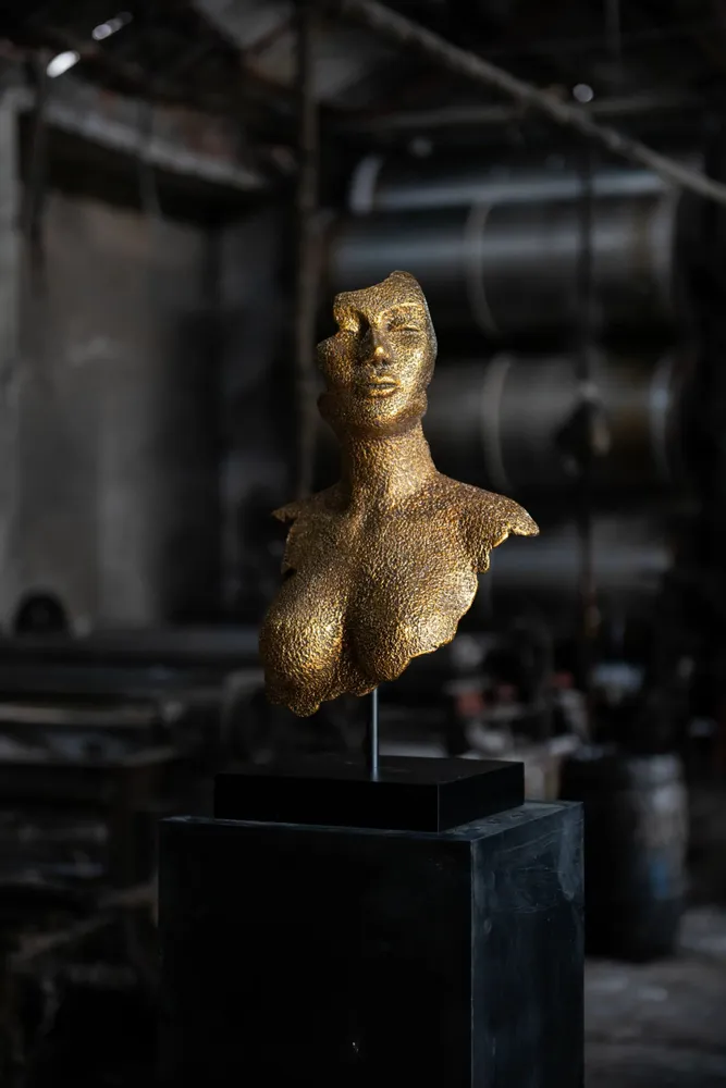 Sculptures, statuettes et miniatures - Donna Gold, Sculpture Fait Main Interieur Design - DV DESIGN