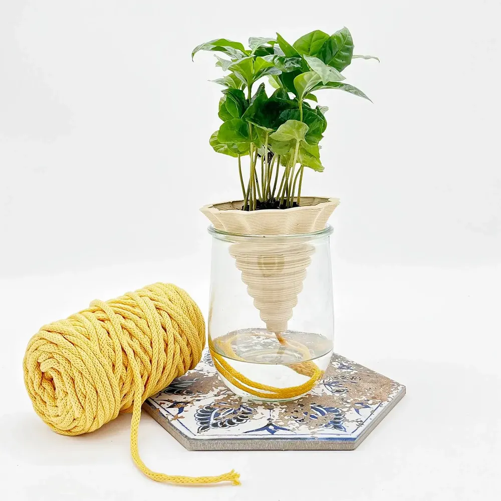 Vases - Clay pot -NOMADE YELLOW- design - 3D auto-irrigating - COMMON PLACE