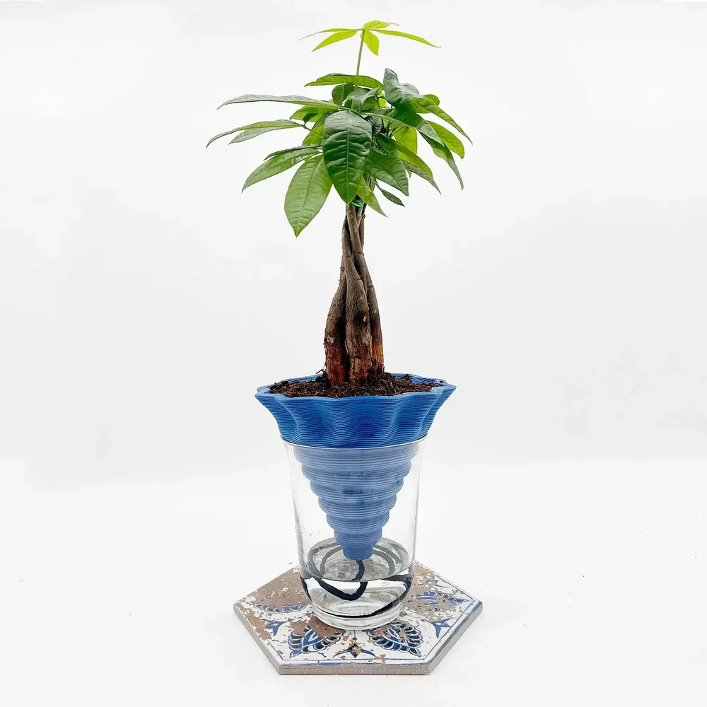 Vases - Blue Nomad clay pot- design - 3D auto-irrigating - COMMON PLACE