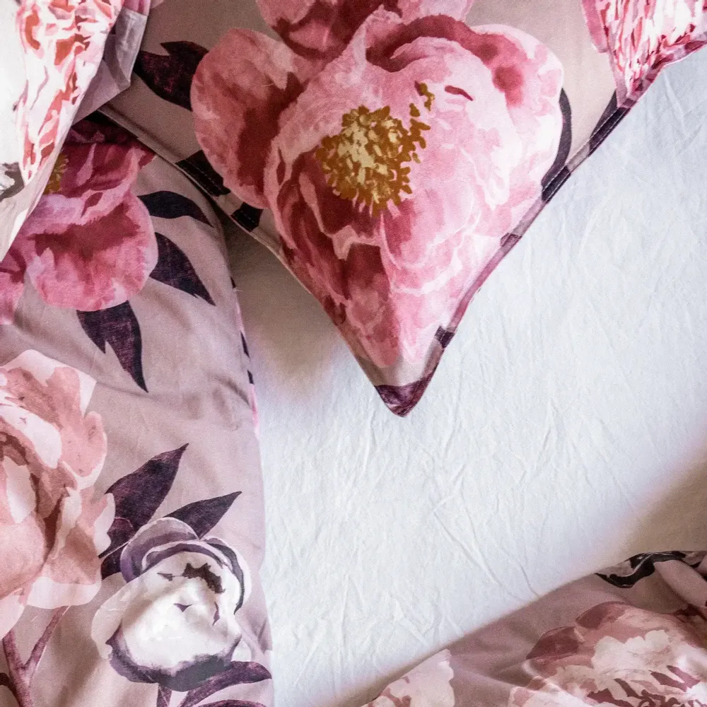 Linens - Pioni Cushion Cover Pink 45x45 cm - PENTIK