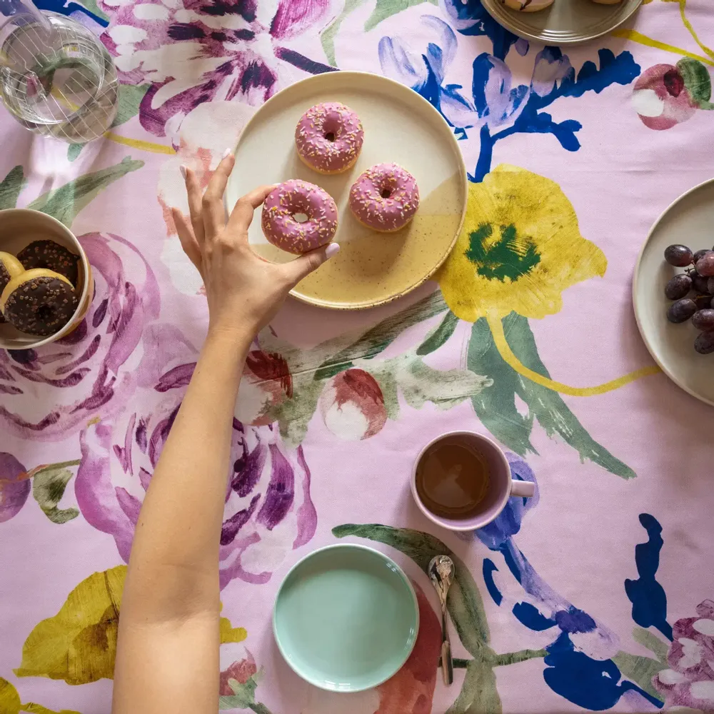 Table cloths - Freesia Tablecloth Pink 145x250 cm - PENTIK