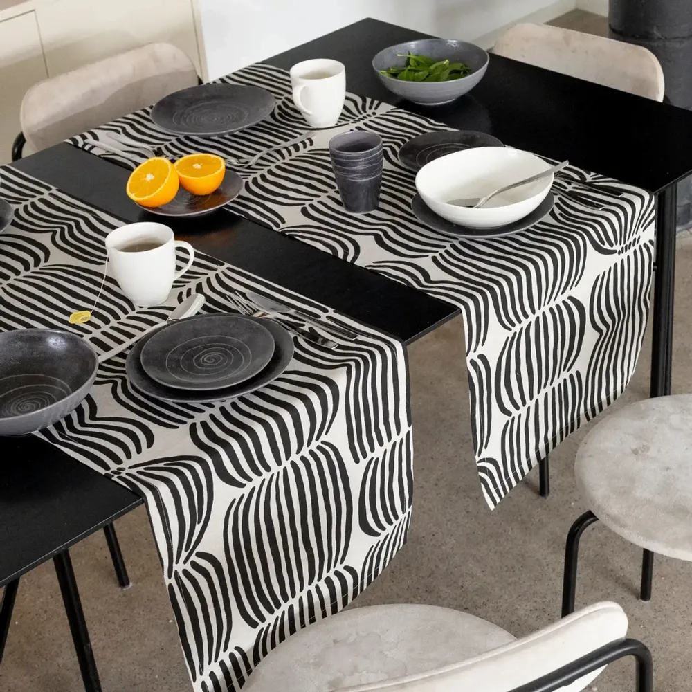 Couverts & ustensiles de cuisine - Vilja Tapis de couloir demi-lin noir 43x160 cm - PENTIK