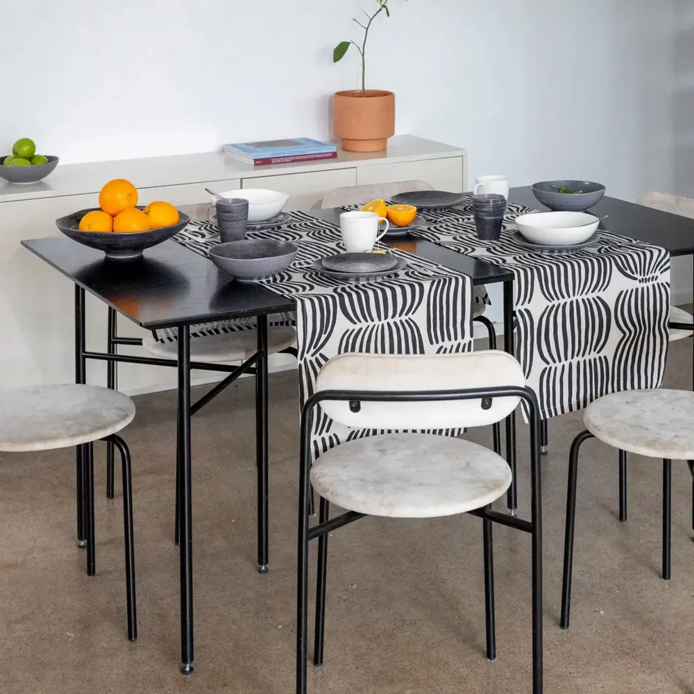 Couverts & ustensiles de cuisine - Vilja Tapis de couloir demi-lin noir 43x160 cm - PENTIK