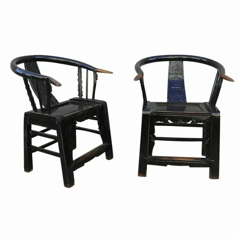 Chairs - Unique pair of old Chinese horseshoe chairs - PAGODA INTERNATIONAL