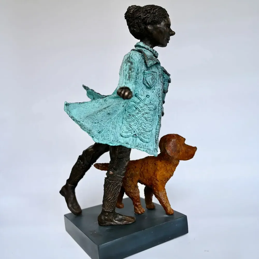 Sculptures, statuettes et miniatures - Une petite aventure - DAWN CONN SCULPTURE LIMITED